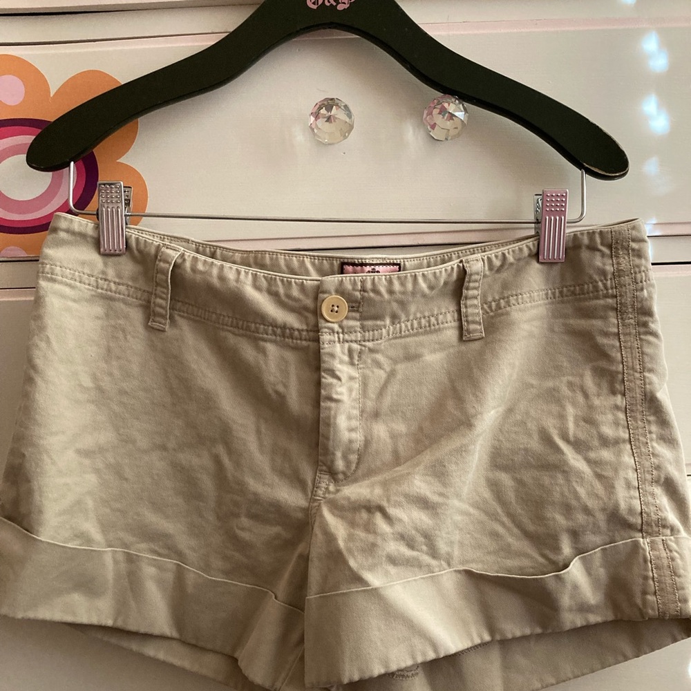 JUICY COUTURE Khaki Shorts